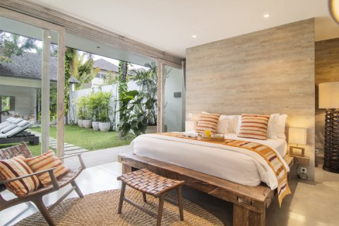 3 bedrooms Villa in Canggu, Badung, Indonesia No. 13746 9