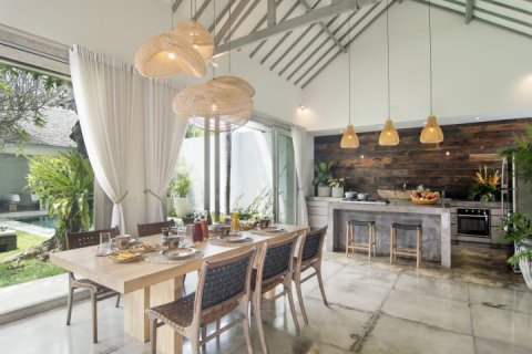 3 bedrooms Villa in Canggu, Badung, Indonesia No. 13746 6