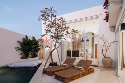 3 bedrooms Villa in South Kuta, Badung, Indonesia No. 12242 8