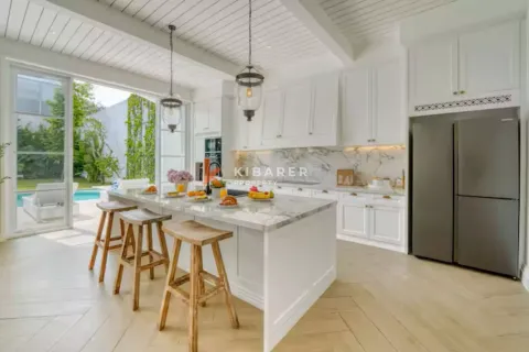 4 bedrooms Villa in Tibubeneng, Badung, Indonesia No. 12241 15