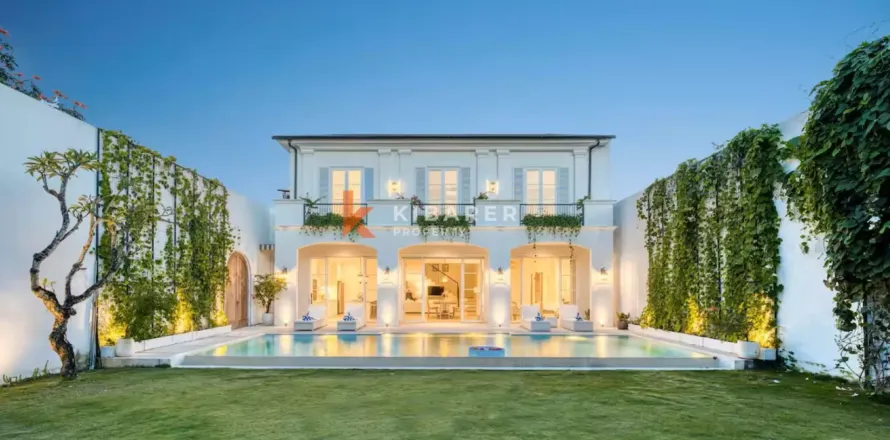 4 bedrooms Villa in Tibubeneng, Badung, Indonesia No. 12241