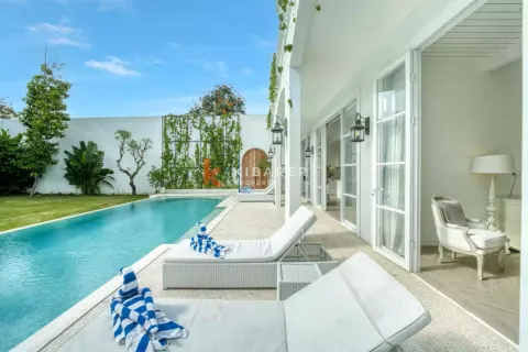 4 bedrooms Villa in Tibubeneng, Badung, Indonesia No. 12241 16