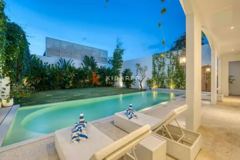 4 bedrooms Villa in Tibubeneng, Badung, Indonesia No. 12241 2