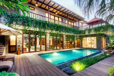 5 bedrooms Villa in Canggu, Badung, Indonesia No. 10527