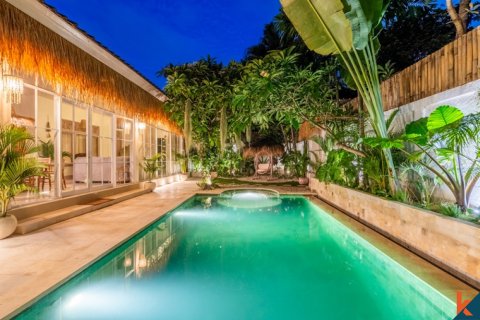 Вилла с 2 спальнями в Seminyak, Бадунг, Индонезия № 11132 2