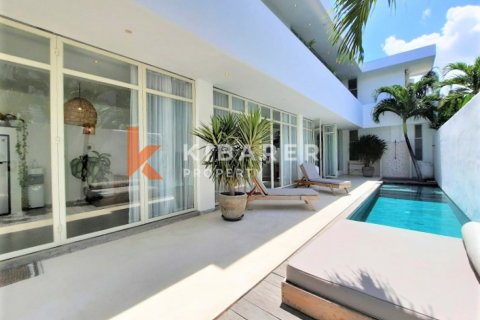3 bedrooms Villa in Tibubeneng, Badung, Indonesia No. 12737 2
