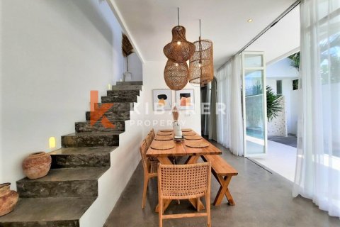 3 bedrooms Villa in Tibubeneng, Badung, Indonesia No. 12737 3
