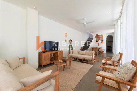 3 bedrooms Villa in Tibubeneng, Badung, Indonesia No. 12737 15