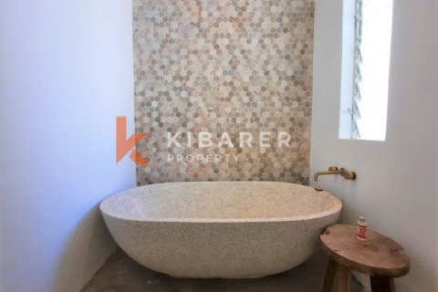 3 bedrooms Villa in Tibubeneng, Badung, Indonesia No. 12737 8