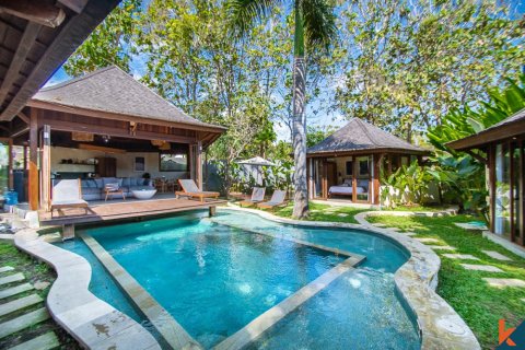 3 bedrooms Villa in Kuta, Badung, Indonesia No. 11177 6