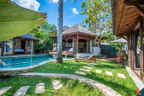 3 bedrooms Villa in Kuta, Badung, Indonesia No. 11177 3