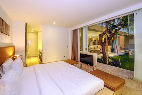 4 bedrooms Villa in Badung, Indonesia No. 11175 2