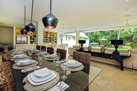 4 bedrooms Villa in Badung, Indonesia No. 11175 3