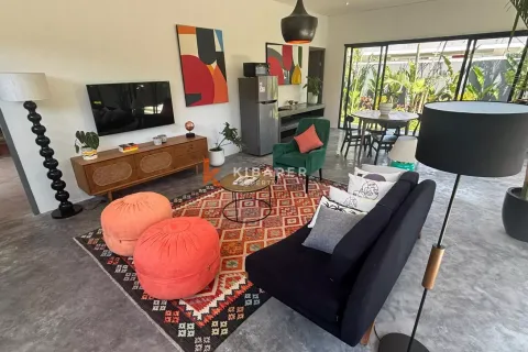 2 bedrooms Villa in Kerobokan, Badung, Indonesia No. 12464 2