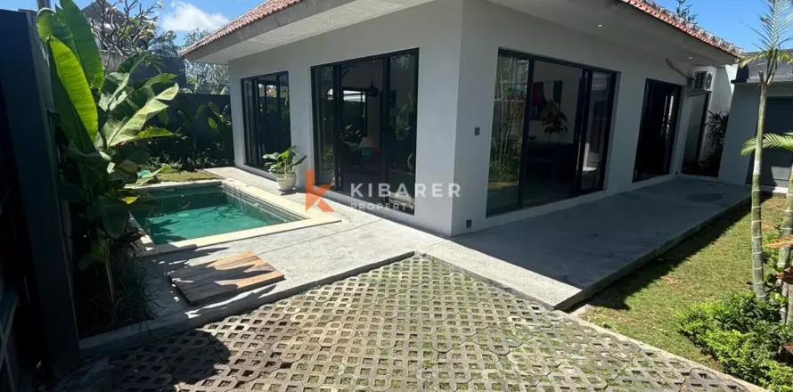 2 bedrooms Villa in Kerobokan, Badung, Indonesia No. 12464