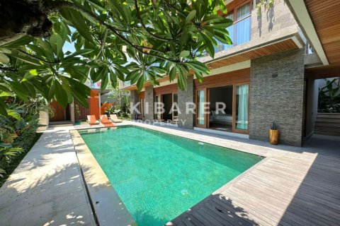 6 bedrooms Villa in Tibubeneng, Badung, Indonesia No. 12463 22
