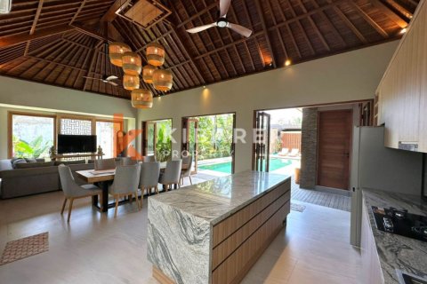 6 bedrooms Villa in Tibubeneng, Badung, Indonesia No. 12463 2