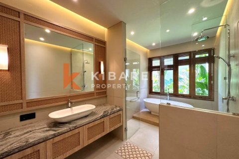 6 bedrooms Villa in Tibubeneng, Badung, Indonesia No. 12463 13
