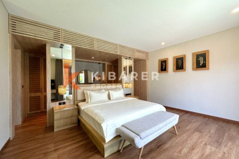6 bedrooms Villa in Tibubeneng, Badung, Indonesia No. 12463 10