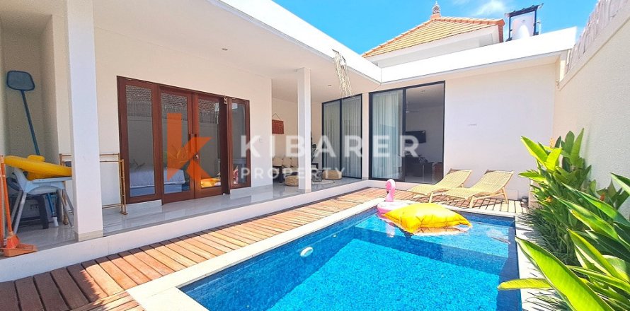 2 bedrooms Villa in Kerobokan, Badung, Indonesia No. 12668