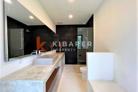 2 bedrooms Villa in Pererenan, Mengwi, Badung, Indonesia No. 12670 11