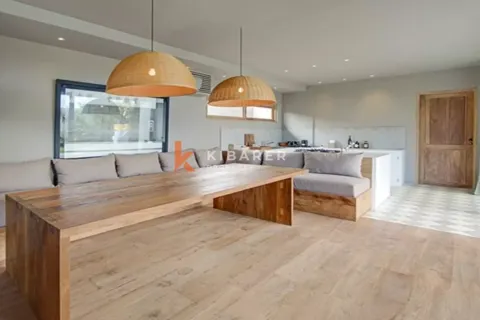 5 bedrooms Villa in Tibubeneng, Badung, Indonesia No. 12215 11