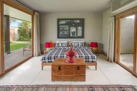 5 bedrooms Villa in Tibubeneng, Badung, Indonesia No. 12215 16
