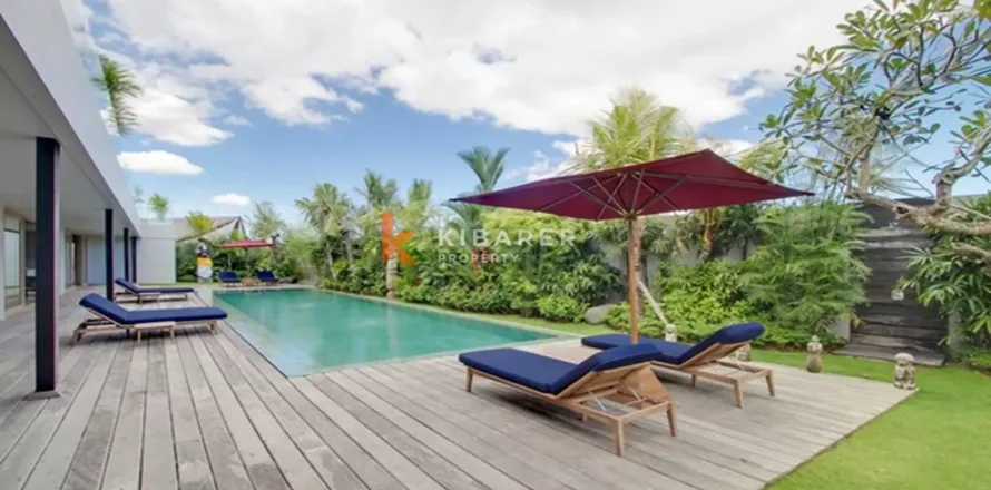 5 bedrooms Villa in Tibubeneng, Badung, Indonesia No. 12215