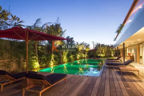 5 bedrooms Villa in Canggu, Badung, Indonesia No. 12216 4
