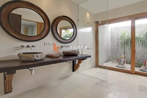 5 bedrooms Villa in Canggu, Badung, Indonesia No. 12216 22