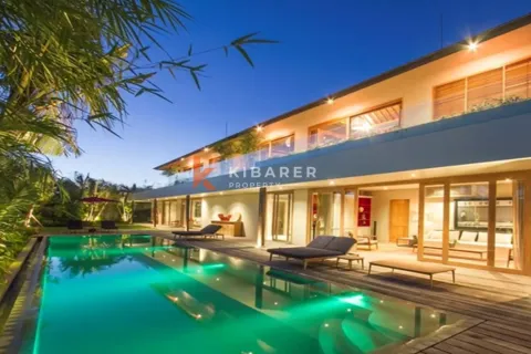 5 bedrooms Villa in Canggu, Badung, Indonesia No. 12216 3