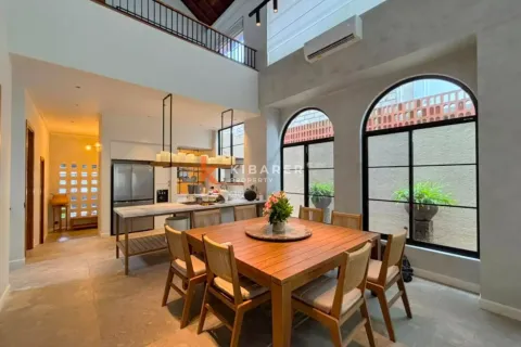 4 bedrooms Villa in Seminyak, Badung, Indonesia No. 12219 5