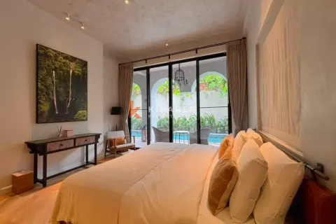 4 bedrooms Villa in Seminyak, Badung, Indonesia No. 12219 14