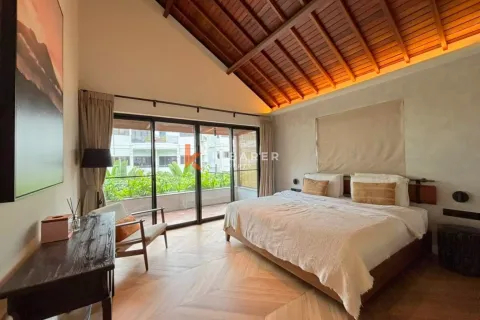 4 bedrooms Villa in Seminyak, Badung, Indonesia No. 12219 26