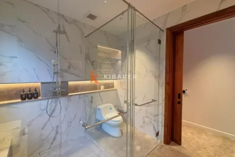 4 bedrooms Villa in Seminyak, Badung, Indonesia No. 12219 16