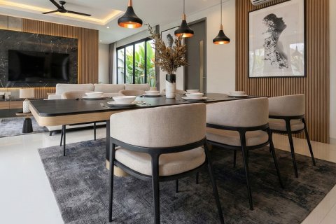 225m2 Villa in Ubud, Gianyar, Indonesia No. 9660 9