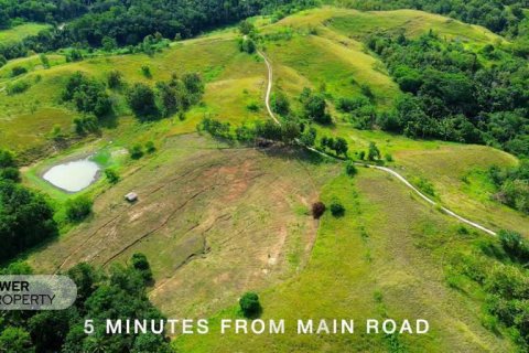 22008m2 Land in  No. 9329 5