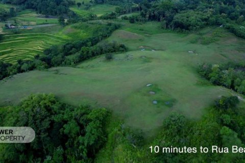 60949m2 Land in  No. 9334 4