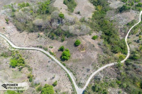 17000m2 Land in  No. 9330 12