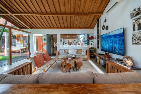 3 bedrooms Villa in Kerobokan, Badung, Indonesia No. 11813 5
