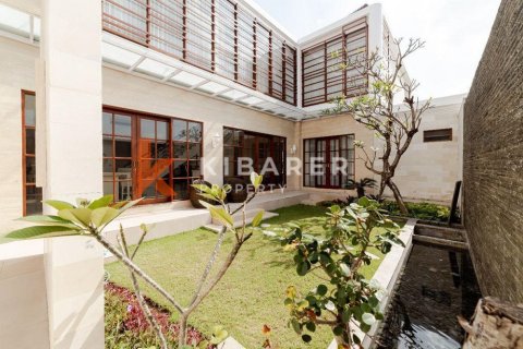 4 bedrooms Villa in Jimbaran, Badung, Indonesia No. 11811 13