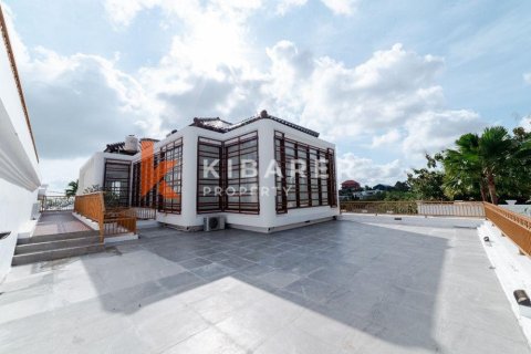 4 bedrooms Villa in Jimbaran, Badung, Indonesia No. 11811 7
