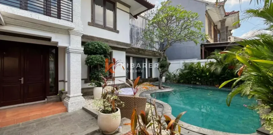 3 bedrooms Villa in Seminyak, Badung, Indonesia No. 11814