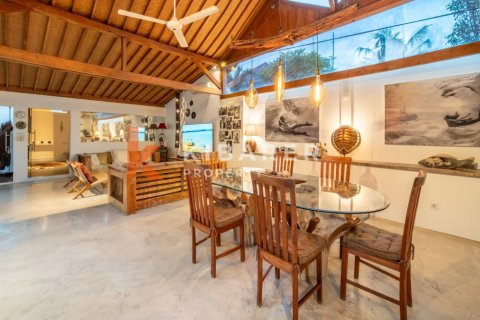 3 bedrooms Villa in Kerobokan, Badung, Indonesia No. 11812 3
