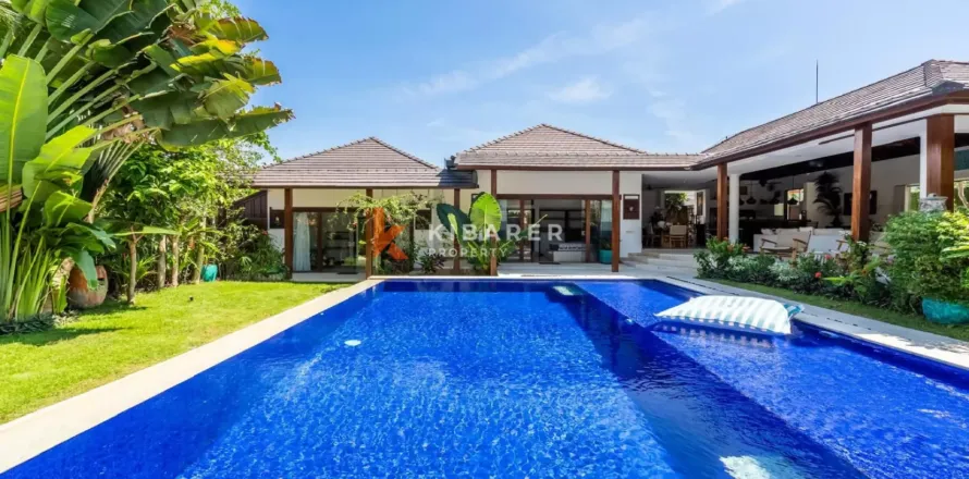 4 bedrooms Villa in Kerobokan, Badung, Indonesia No. 11835