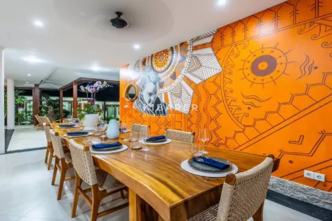 4 bedrooms Villa in Kerobokan, Badung, Indonesia No. 11835 3
