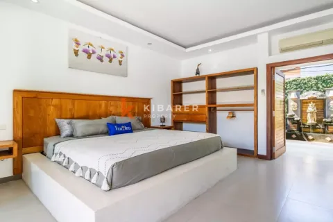 4 bedrooms Villa in Kerobokan, Badung, Indonesia No. 11835 13