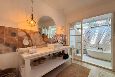 2 bedrooms Villa in Canggu, Badung, Indonesia No. 12250 11