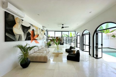 3 bedrooms Villa in Canggu, Badung, Indonesia No. 12696 17