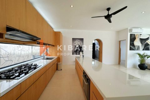 3 bedrooms Villa in Canggu, Badung, Indonesia No. 12696 16